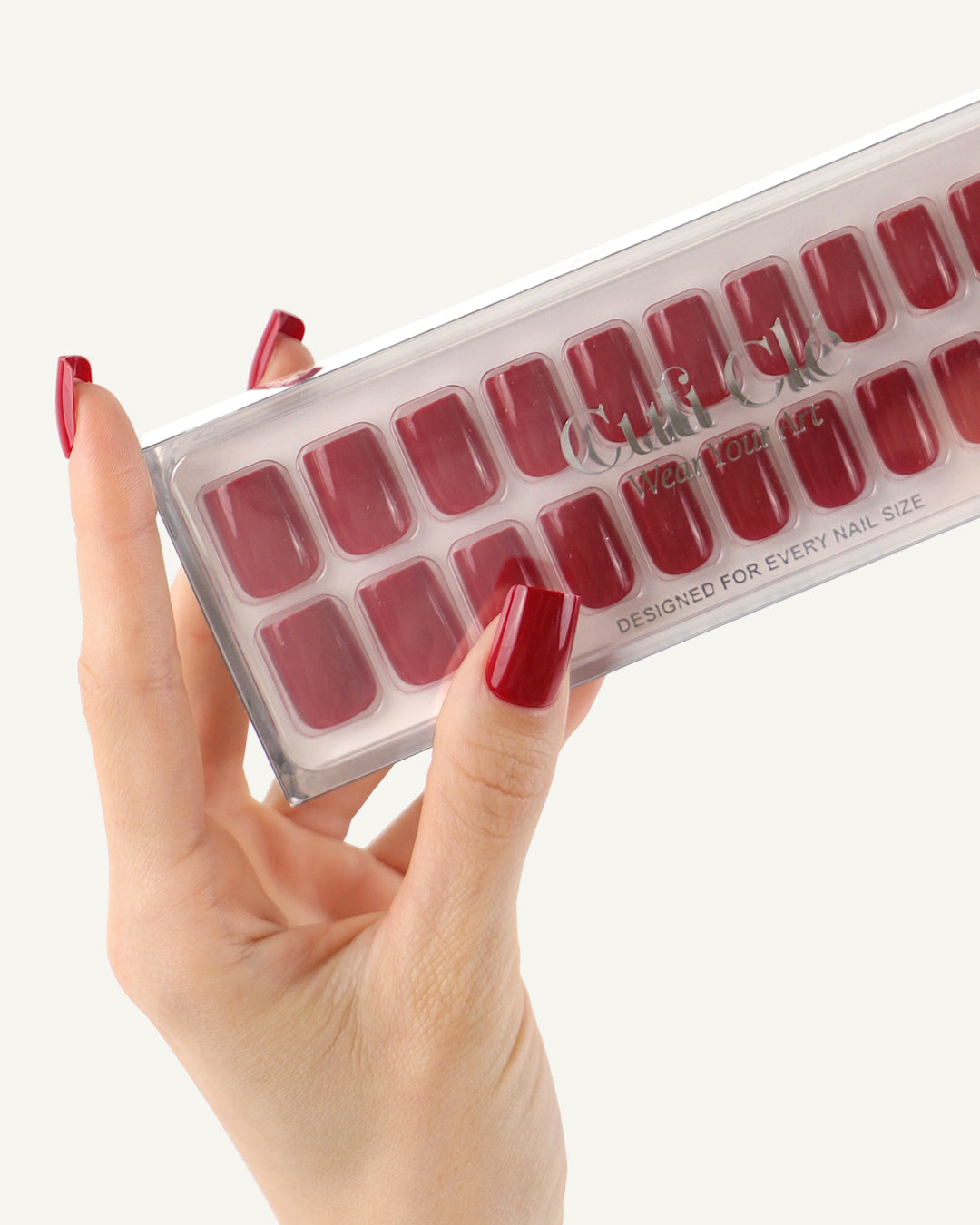 CLASSIC RED | MEDIUM SQUARE