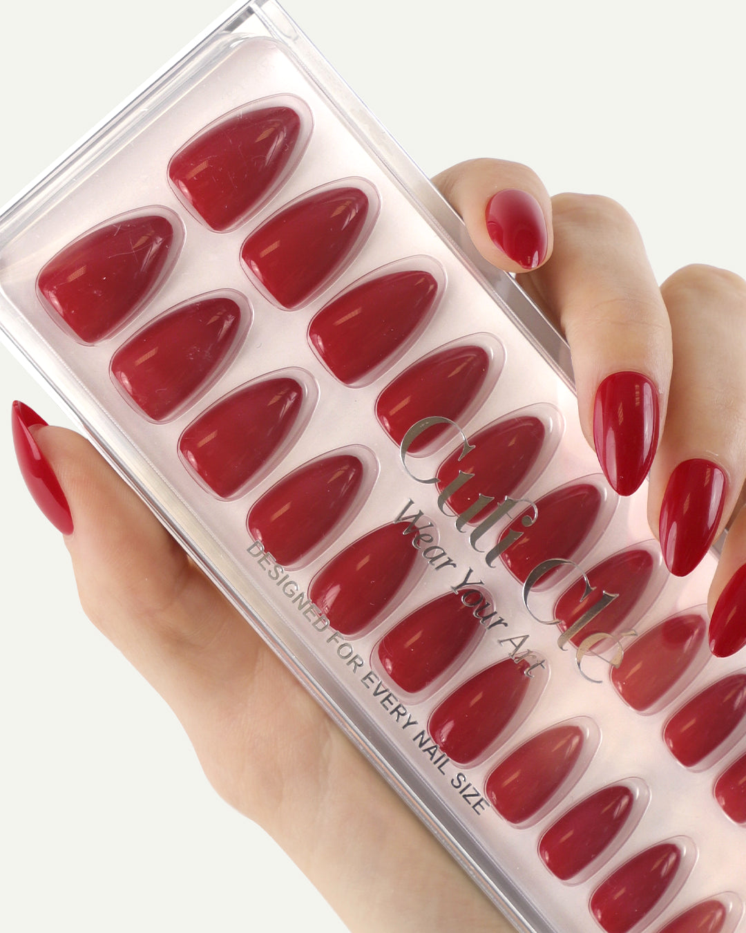 SCARLET MOOD | SHORT ALMOND