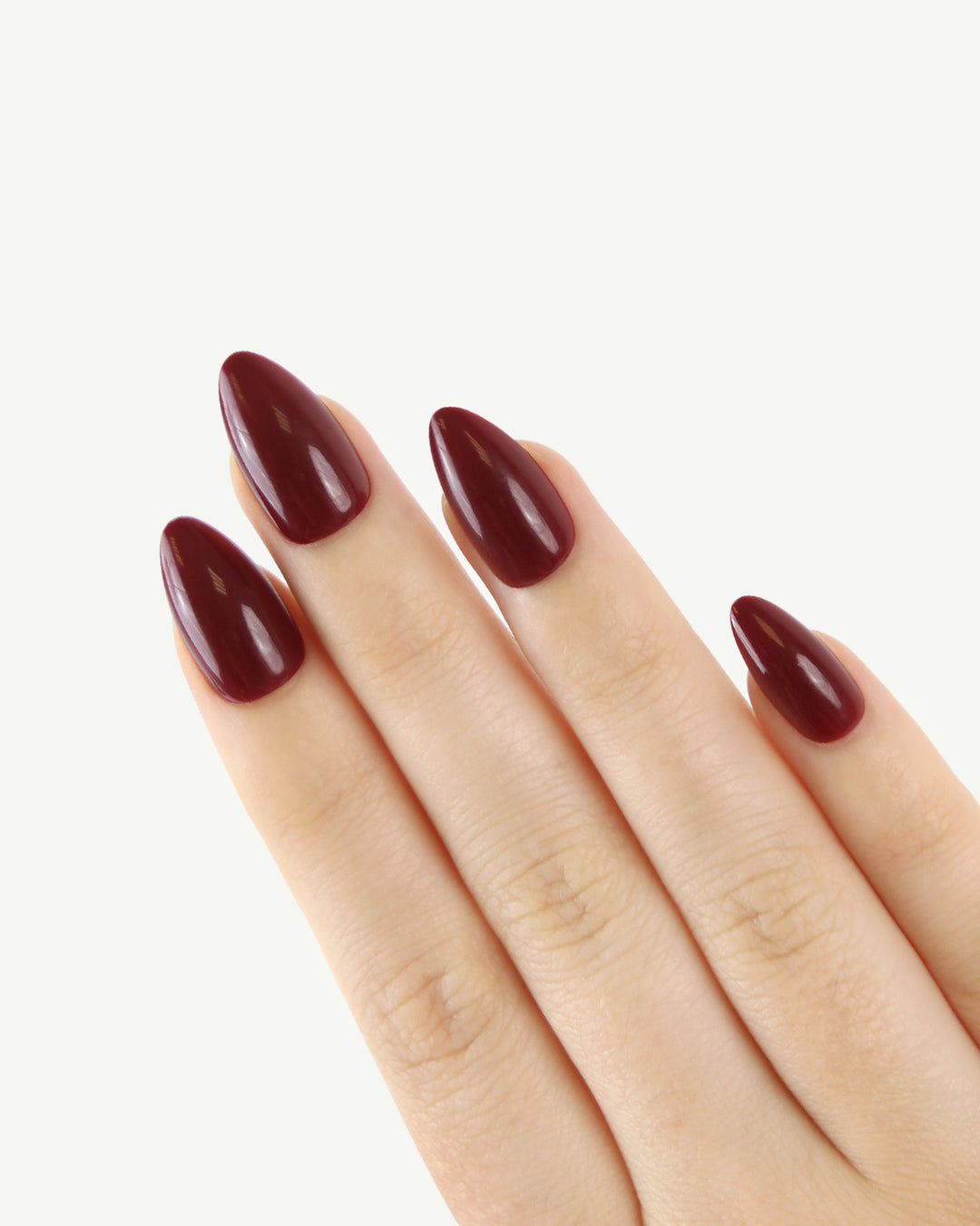 CHERRY NOIR | SHORT ALMOND